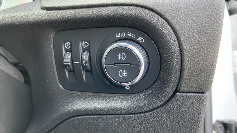 Vauxhall Grandland X 1.5 Turbo D SRi Nav 5dr Diesel Hatchback